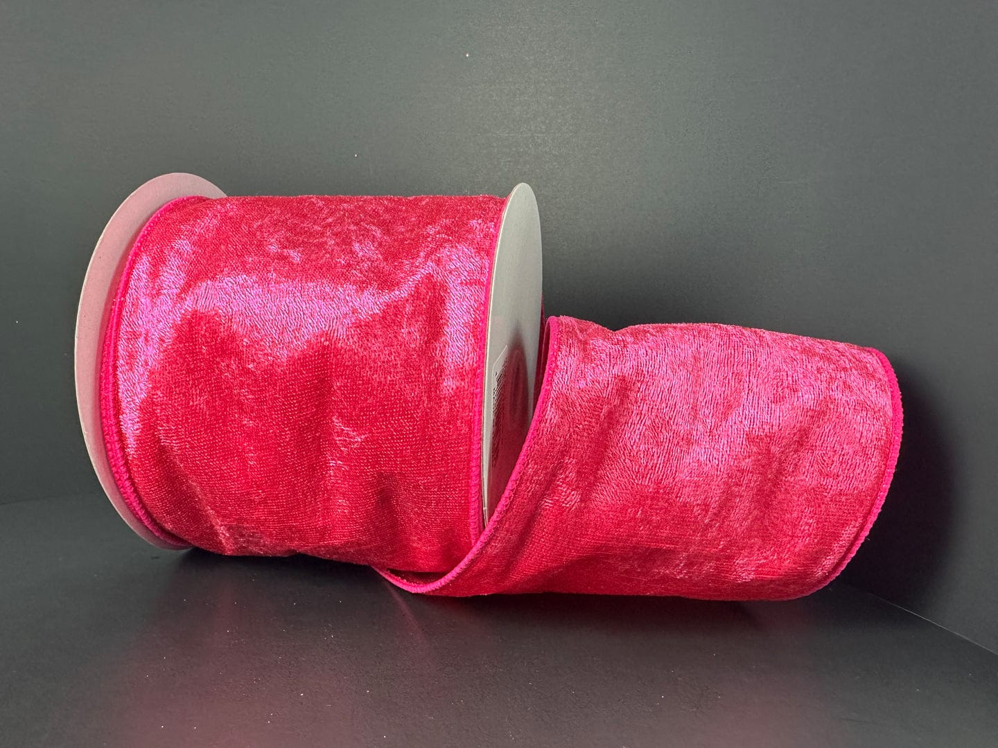 FUCHSIA LUSH VELVET 4" X 10 YARDS Jascotina 41549-04-28